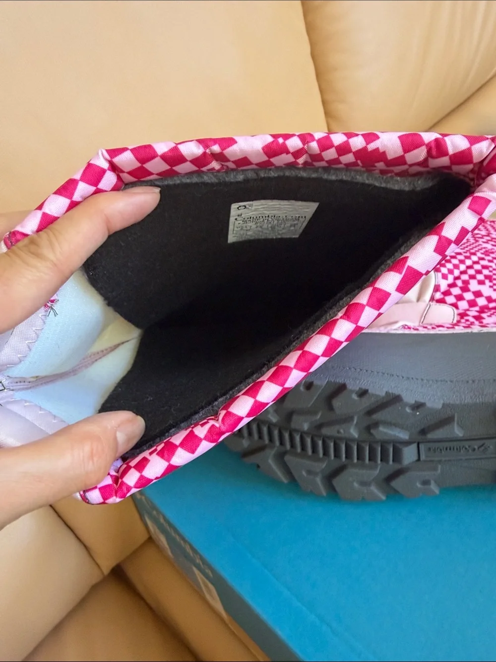 Columbia Kids (Youth’s 6) Powderbug Pink Snow Winter Boots 38.5 women’s 7.5/8